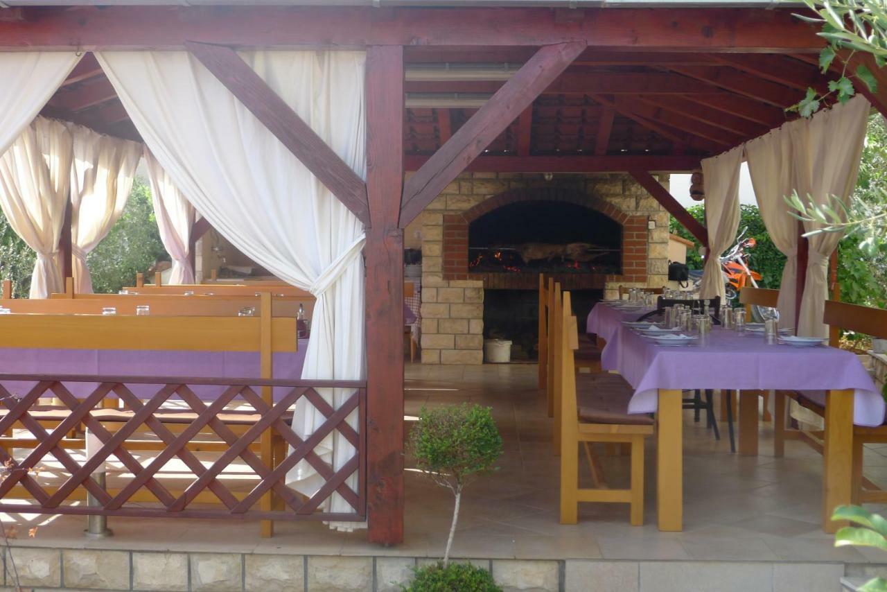 Pansion Gaspar Biograd Na Moru Ngoại thất bức ảnh